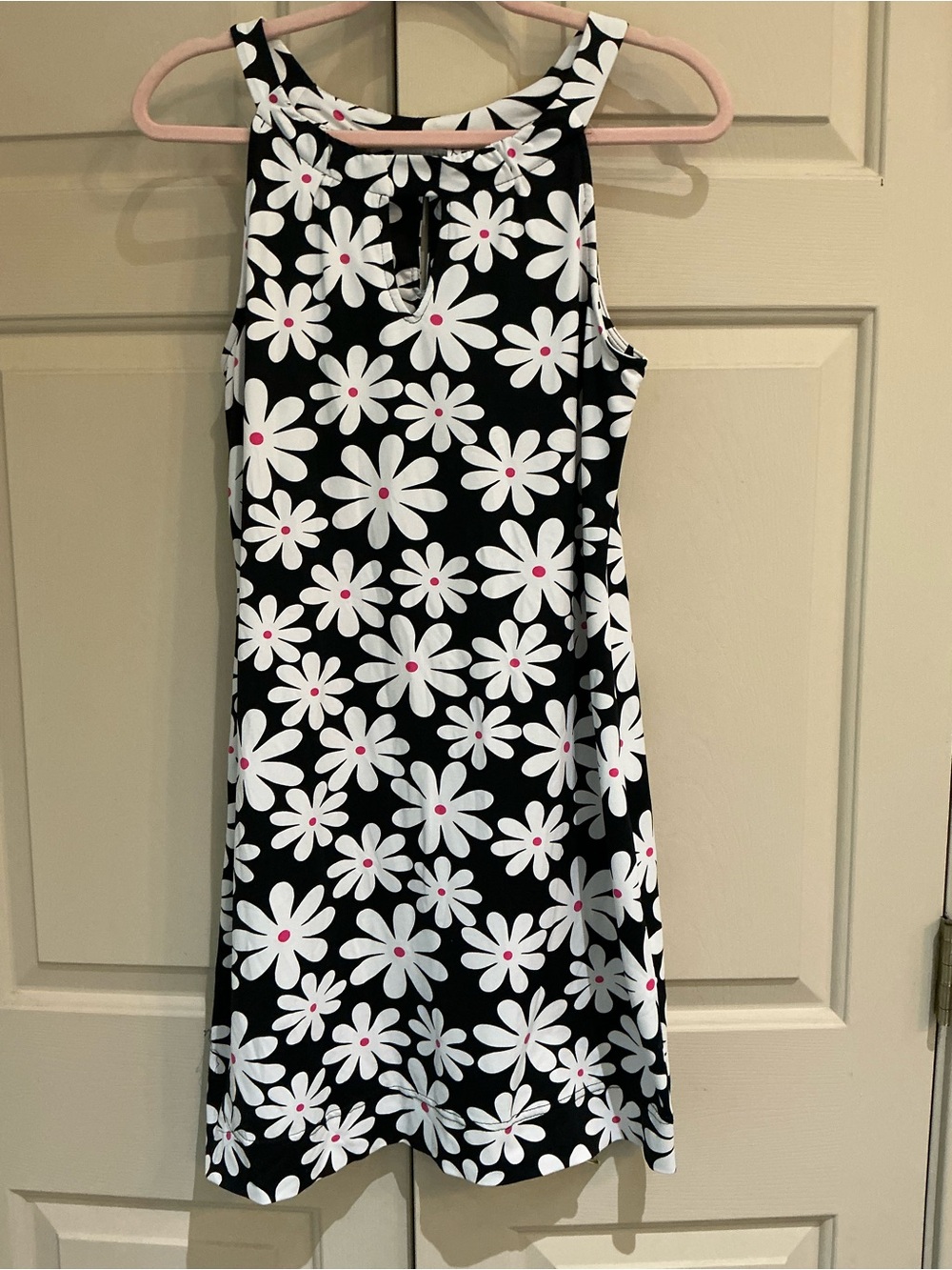Lulu-B Black Floral Tank Mini Keyhole Dress with White and Pink Daisies